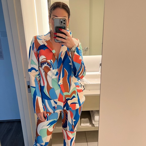 Valiant Paris - boutique in Miami colorful two piece suit - Picture 1 of 8